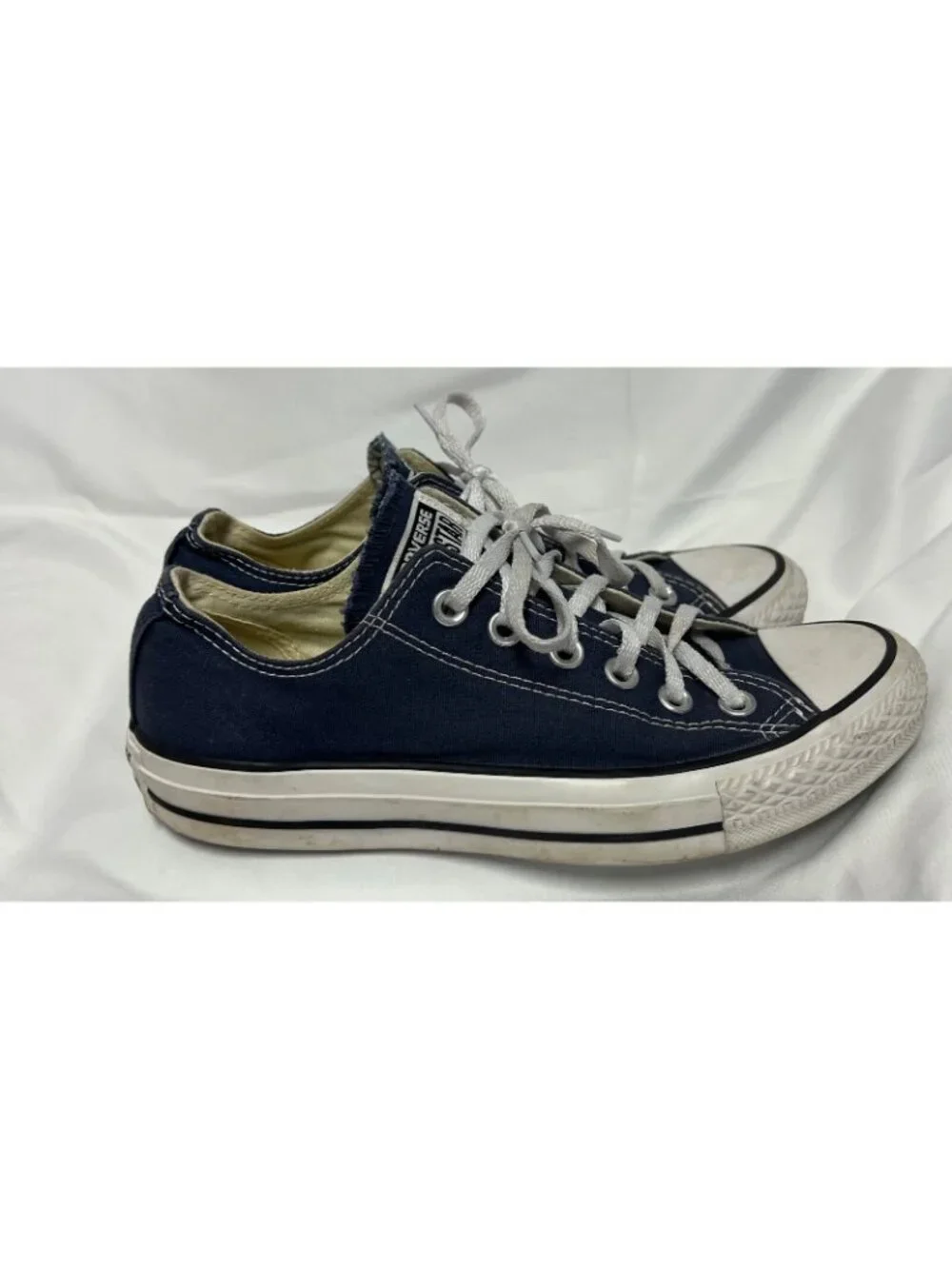 Converse Chuck Taylor All Star Low-Top Canvas Sneakers Sz 5 Mens / 7  Womens